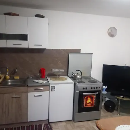 Kuca Za Odmor M